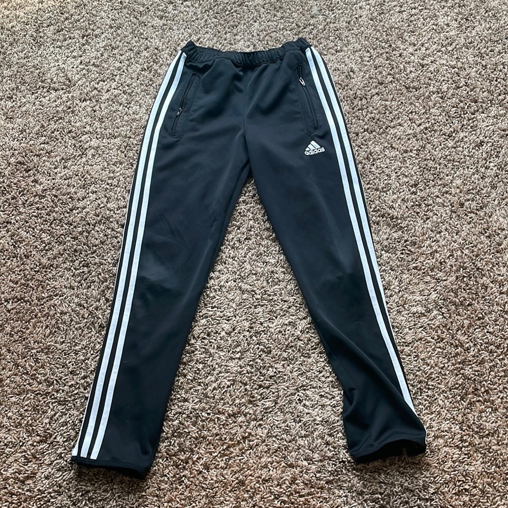 Adidas joggers women